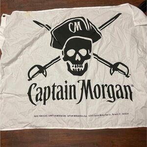 White and Black Skull Flag